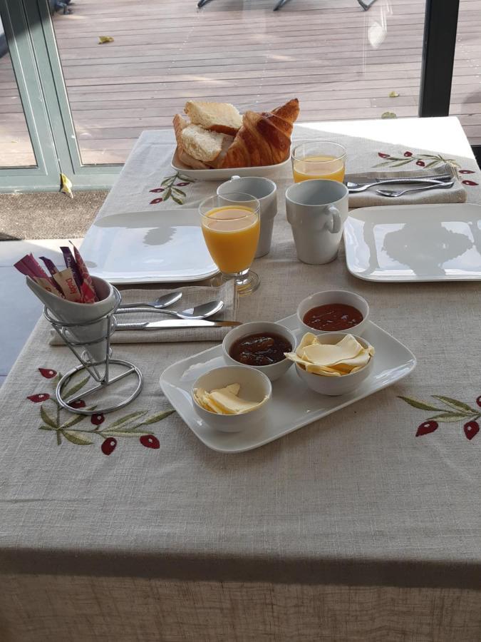 La Toulotte Chez Claire Et Christian Otel Sancy-les-Provins Dış mekan fotoğraf