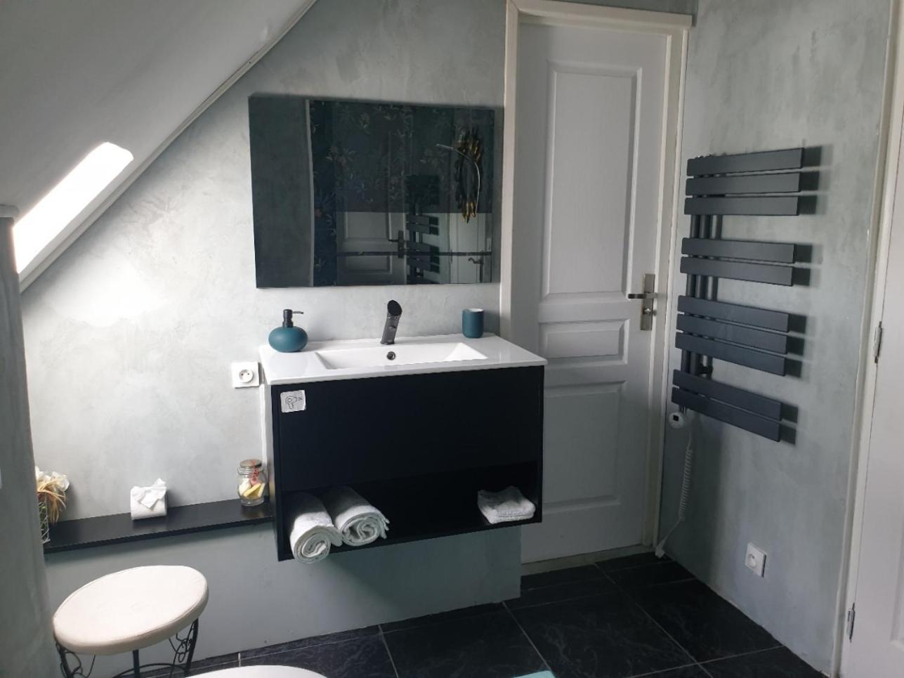 La Toulotte Chez Claire Et Christian Otel Sancy-les-Provins Dış mekan fotoğraf